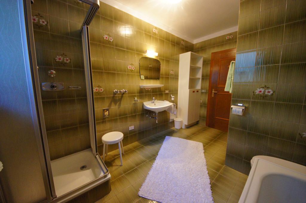 Ciasa Complojer Apartment La Valle Ngoại thất bức ảnh