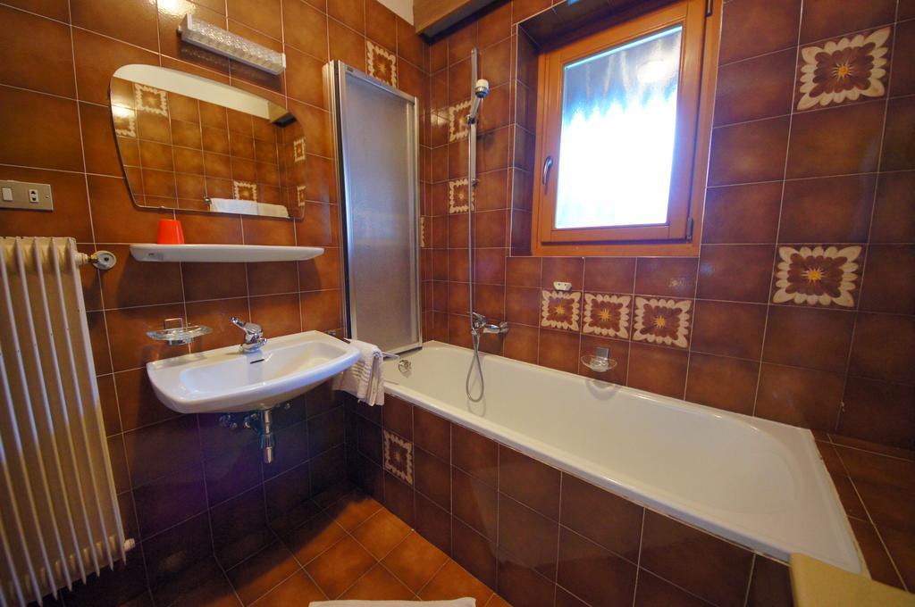 Ciasa Complojer Apartment La Valle Ngoại thất bức ảnh
