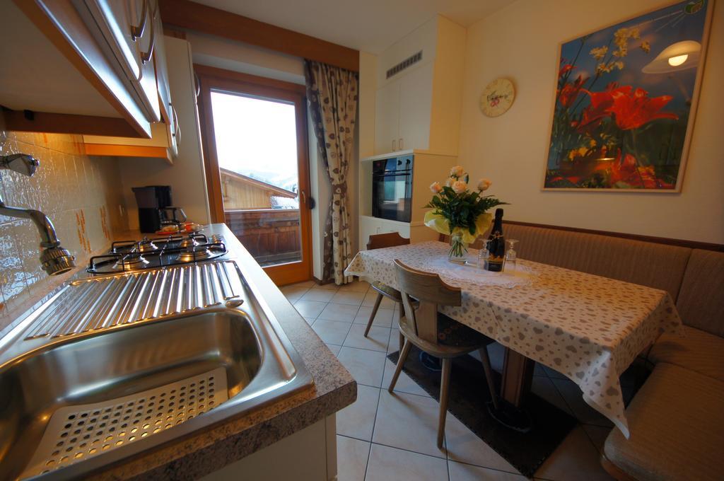 Ciasa Complojer Apartment La Valle Ngoại thất bức ảnh