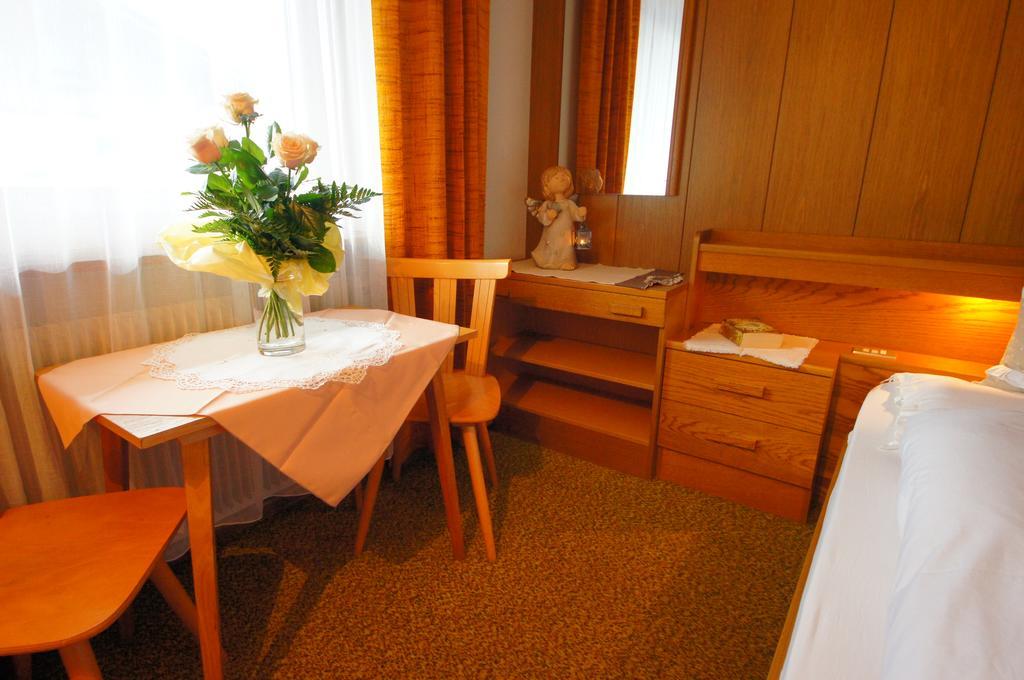 Ciasa Complojer Apartment La Valle Ngoại thất bức ảnh